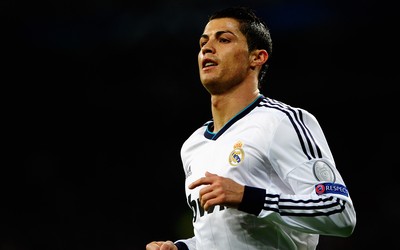 猫头鹰体育焦点-凯恩球迷高唱他的名字