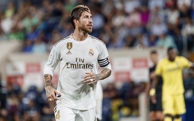 猫头鹰体育快讯-加纳队门将超神三连扑封神之战