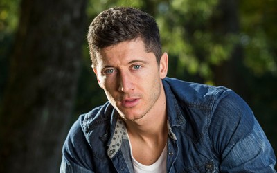 猫头鹰体育动态-加维社交媒体晒童年照对比